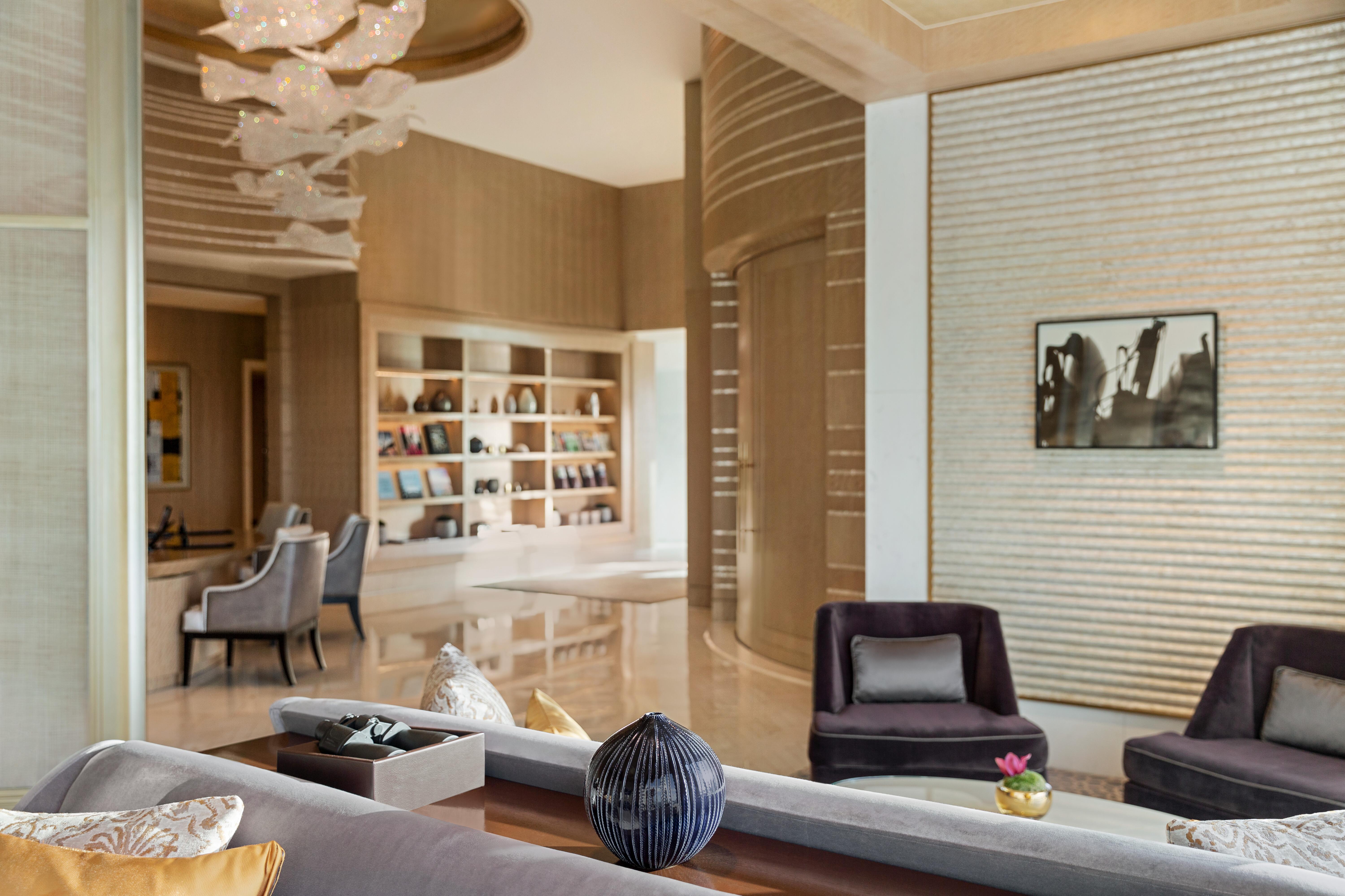 Hotel Shangri-la The Fort, Manila 5*