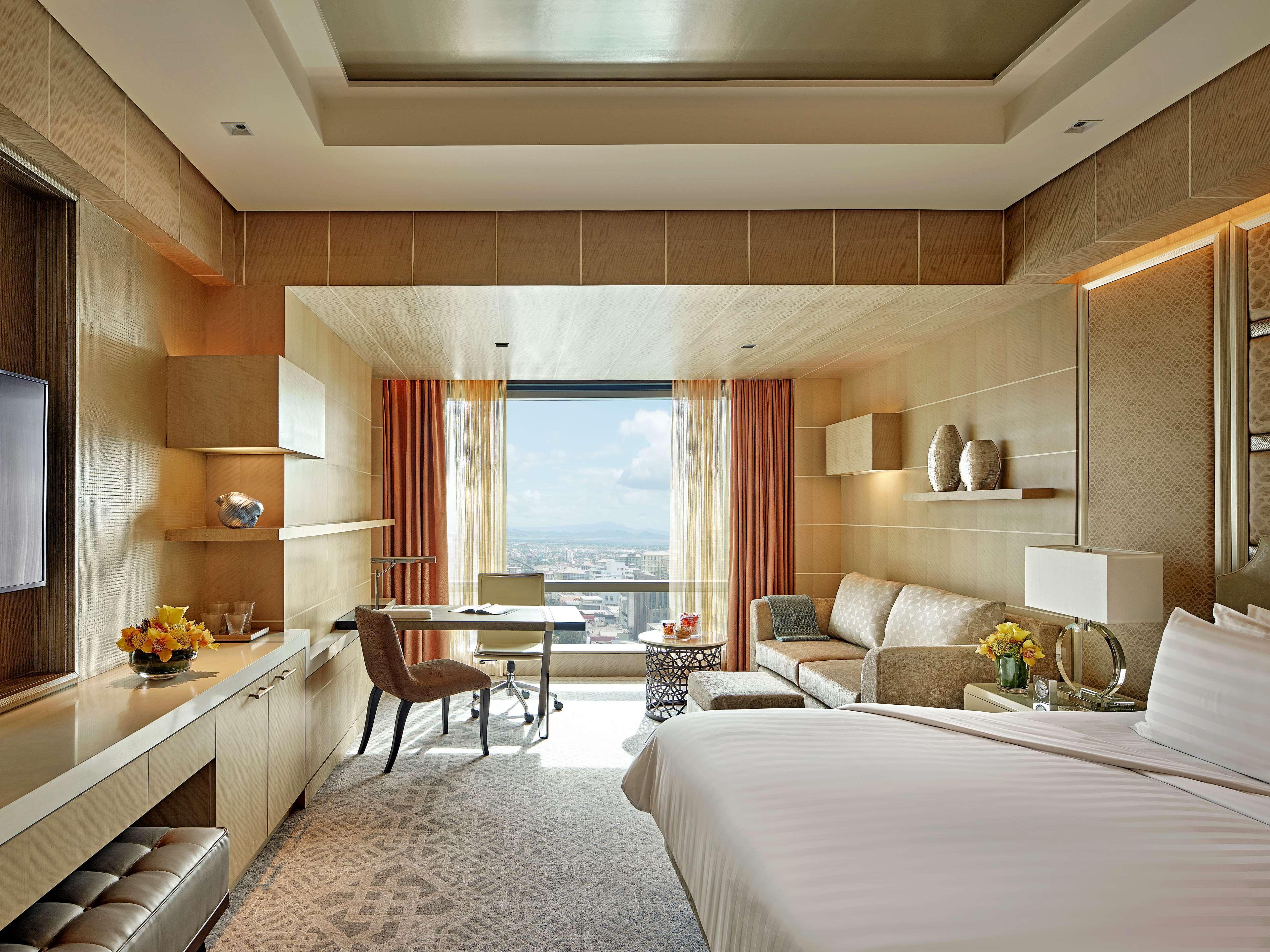 Shangri-la The Fort, Manila Hotel Taguig